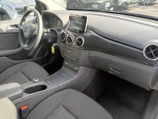 MERCEDES-BENZ B 180 usata, con Sedile posteriore sdoppiato
