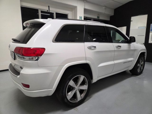 JEEP Grand Cherokee usata, con Autoradio