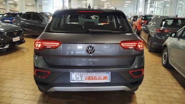 VOLKSWAGEN T-Roc usata, con Autoradio