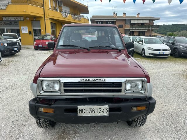 DAIHATSU Feroza usata 1