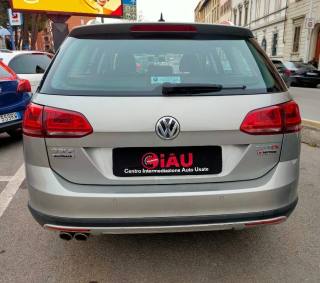 VOLKSWAGEN Golf Variant usata, con Autoradio