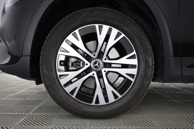 MERCEDES-BENZ CLA usata 8