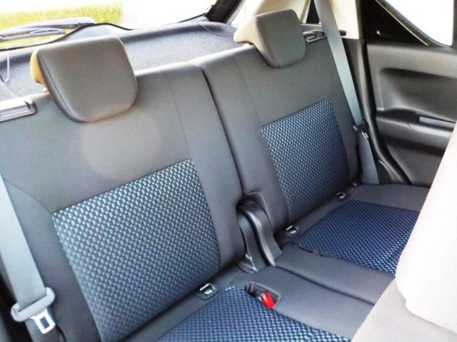 SUZUKI Ignis usata, con Luci diurne LED