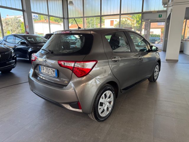 TOYOTA Yaris usata, con Autoradio