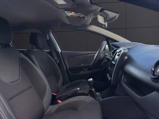 RENAULT Clio usata, con Sensori di parcheggio posteriori
