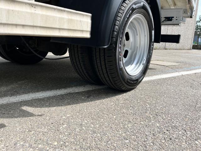 IVECO Daily usata, con Monitoraggio pressione pneumatici