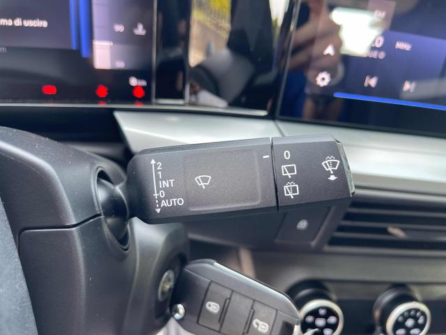 OPEL Frontera usata, con USB