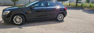 MERCEDES-BENZ GLA 180 usata, con Regolazione elettrica sedili