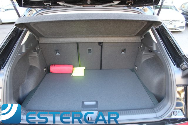 VOLKSWAGEN T-Roc usata, con Sistema di navigazione