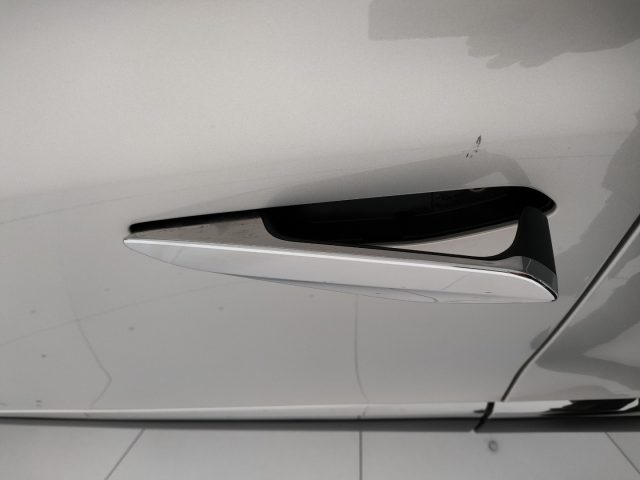 DS AUTOMOBILES DS 4 usata, con USB