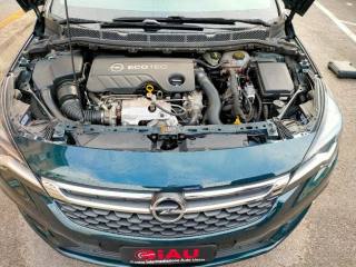 OPEL Astra usata, con Bluetooth