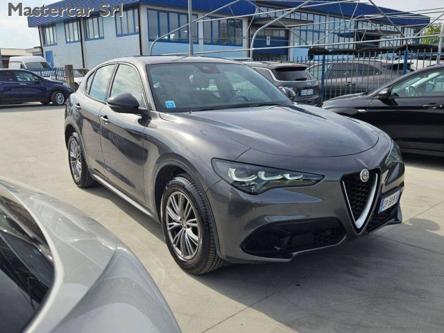 ALFA ROMEO Stelvio usata, con Volante in pelle