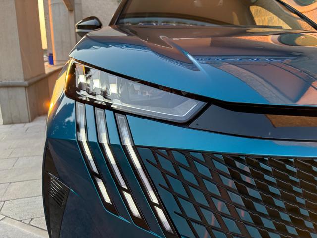 PEUGEOT 3008 usata, con Sensori di parcheggio posteriori