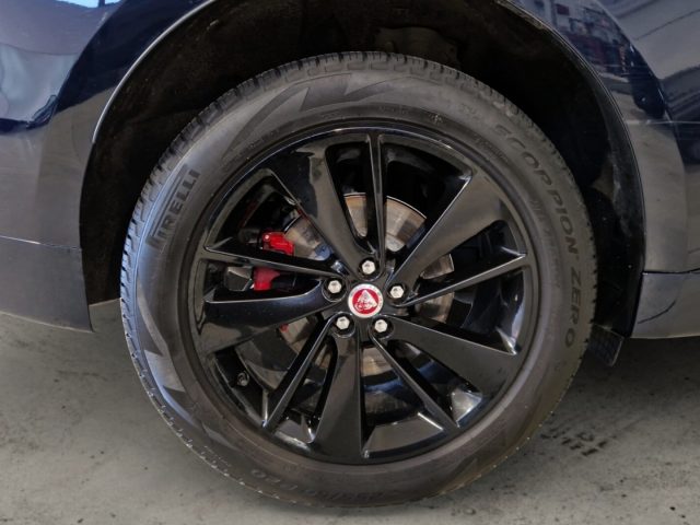 JAGUAR F-Pace usata, con Controllo automatico clima