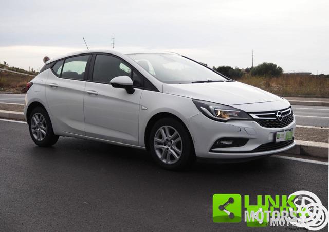OPEL Astra usata, con Climatizzatore automatico, 2 zone