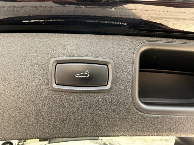 PORSCHE Macan usata, con Controllo elettronico della corsia