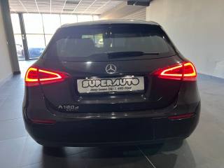 MERCEDES-BENZ A 180 usata, con Alzacristalli elettrici