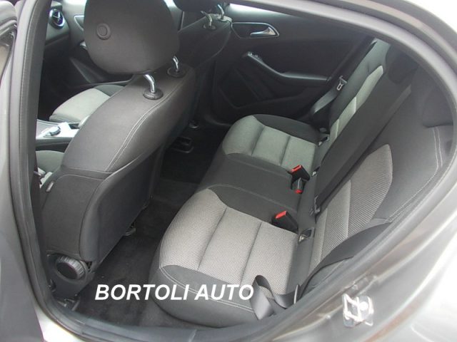 MERCEDES-BENZ GLA 200 usata, con Chiusura centralizzata