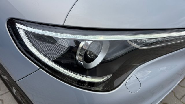 ALFA ROMEO Stelvio usata, con Sensore di luce