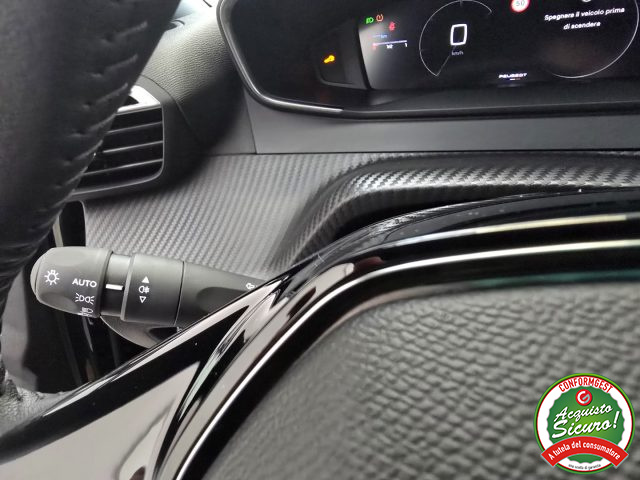 PEUGEOT 2008 usata, con Park Distance Control