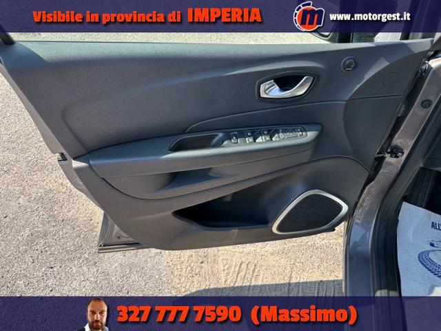 RENAULT Captur usata, con Sistema di navigazione