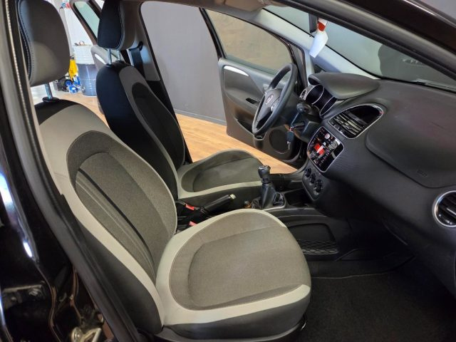 FIAT Punto usata, con Specchietti laterali elettrici