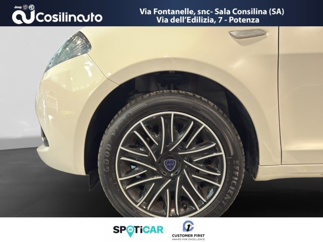LANCIA Ypsilon usata, con MP3