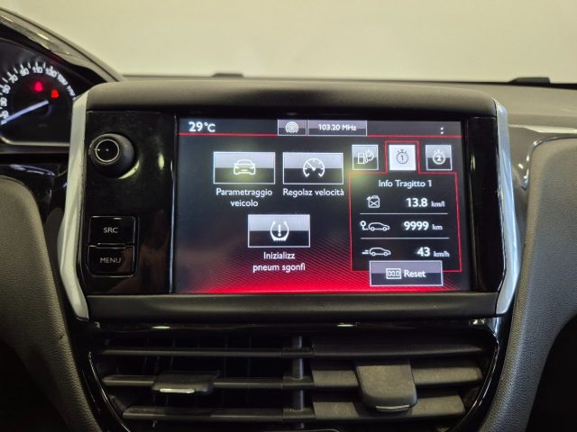 PEUGEOT 208 usata, con MP3