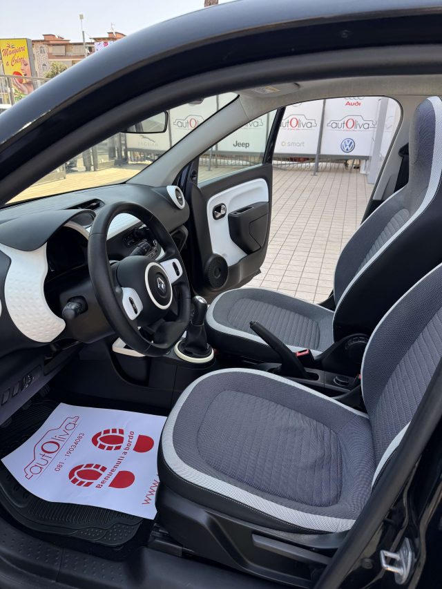 RENAULT Twingo usata, con Volante in pelle