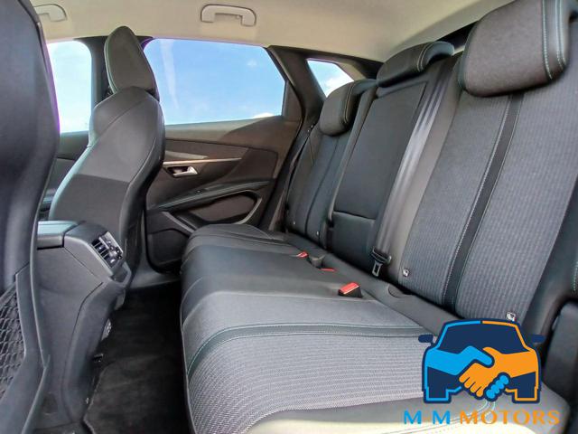 PEUGEOT 3008 usata, con Sedile posteriore sdoppiato