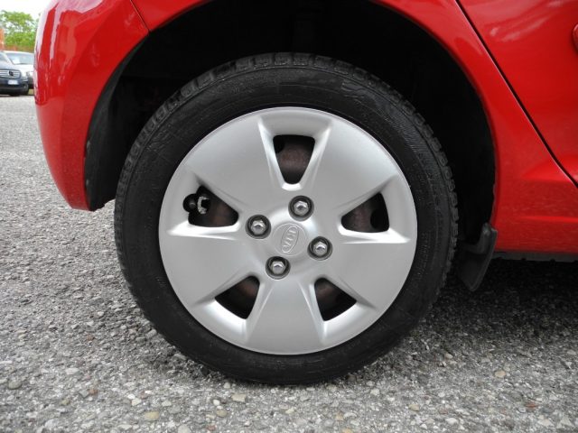 KIA Picanto usata, con Divisori per bagagliaio