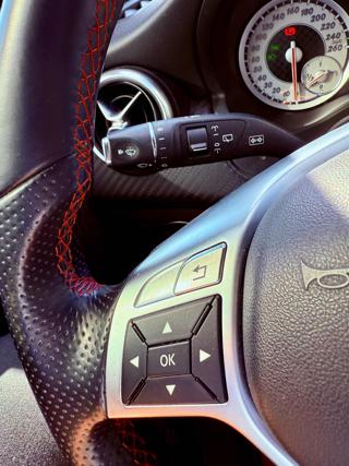 MERCEDES-BENZ A 180 usata, con Autoradio digitale