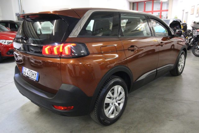 PEUGEOT 5008 usata, con Alzacristalli elettrici