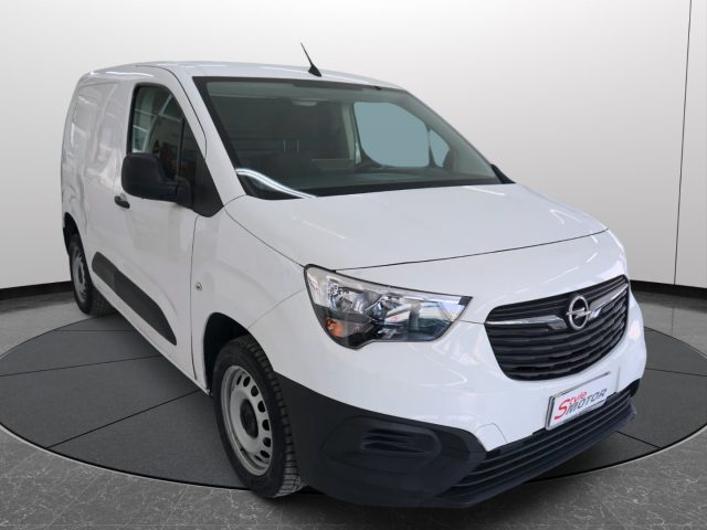 OPEL Combo usata, con Alzacristalli elettrici