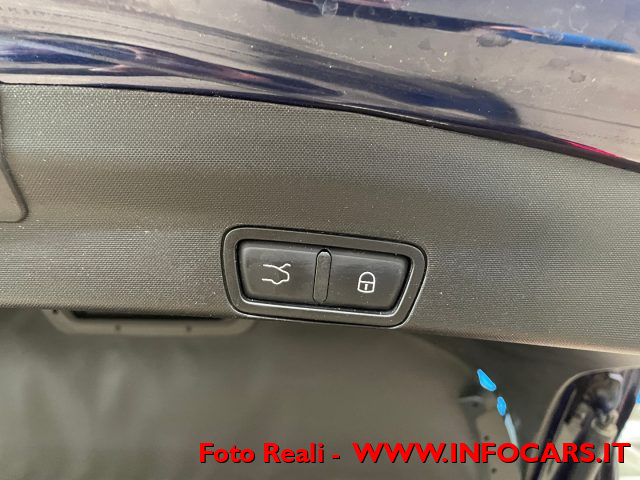 ALFA ROMEO Stelvio usata, con Specchietti laterali elettrici
