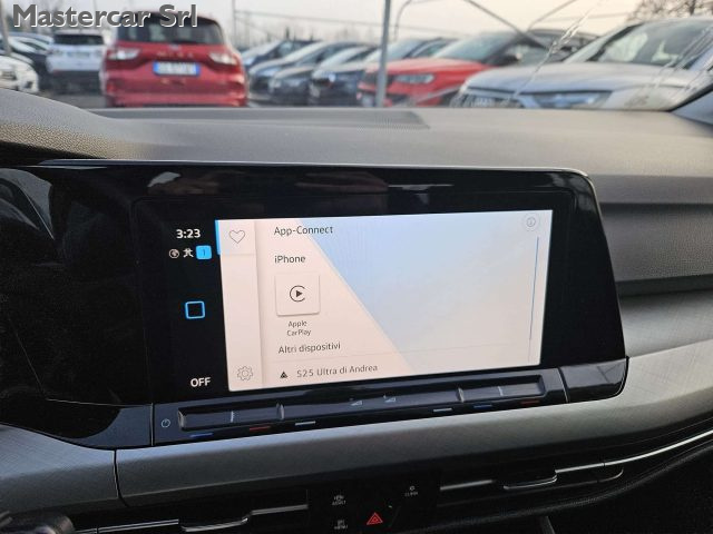 VOLKSWAGEN Golf usata, con USB