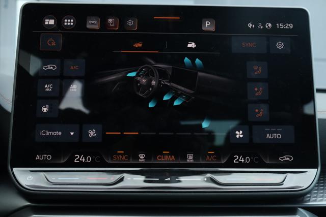 SEAT Leon usata, con Carica per smartphone a induzione