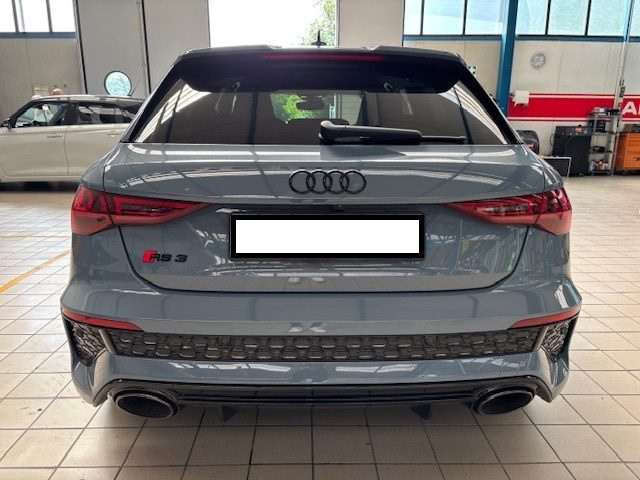 AUDI RS usata, con Autoradio