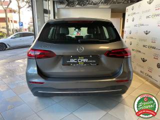 MERCEDES-BENZ B 180 usata, con Alzacristalli elettrici