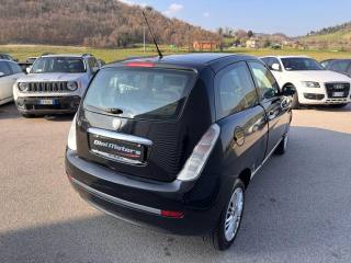 LANCIA Ypsilon usata, con Autoradio