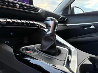 PEUGEOT 3008 usata, con Climatizzatore