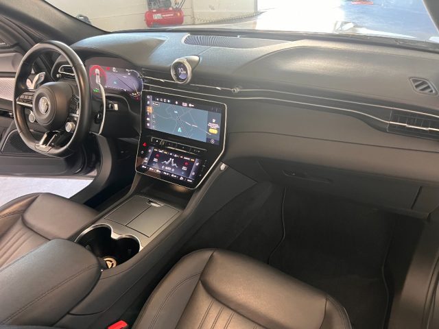 MASERATI Grecale usata, con Climatizzatore