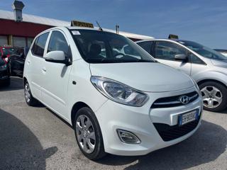 HYUNDAI i10 usata, con Airbag