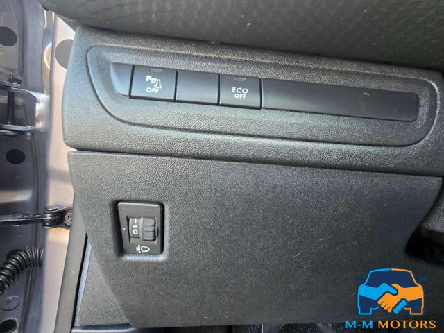 PEUGEOT 2008 usata, con Sedile posteriore sdoppiato