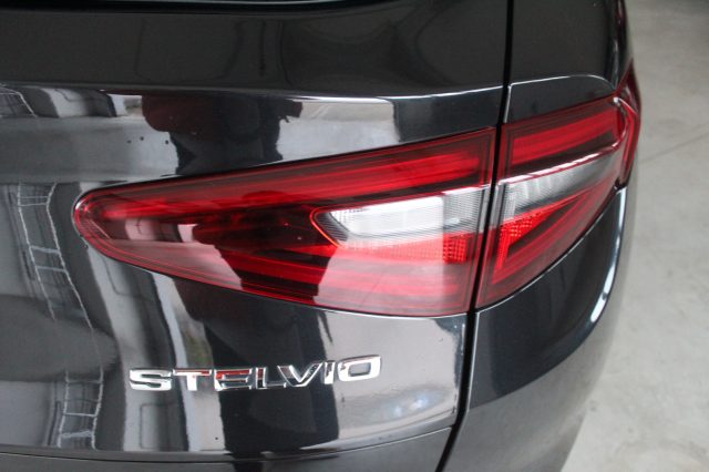 ALFA ROMEO Stelvio usata, con Sistema di navigazione