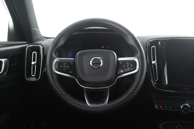 VOLVO XC40 usata 10