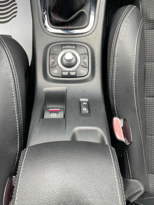 RENAULT Megane usata, con Volante in pelle