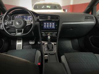 VOLKSWAGEN Golf usata, con Autoradio