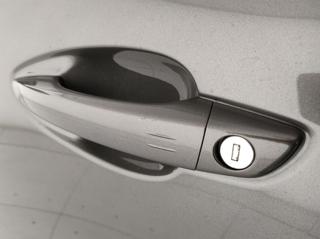 PEUGEOT 3008 usata, con Climatizzatore