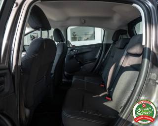 PEUGEOT 208 usata, con USB